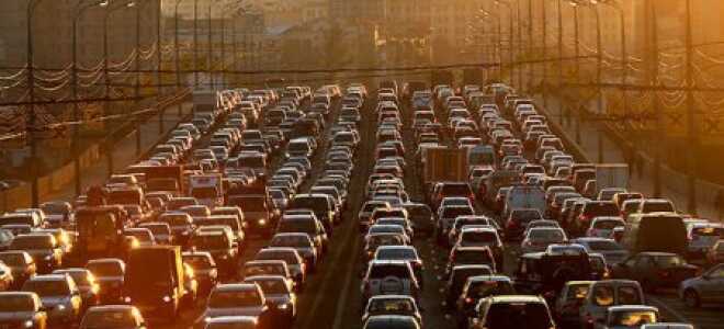 В московских пробках обвинили приезжих