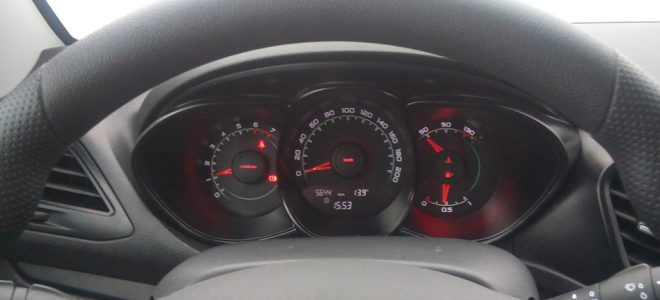 Приборная панель на автомобиле Лада Веста.