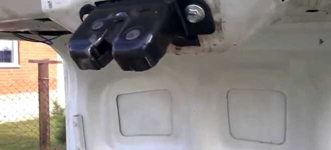 Как выбрать и отрегулировать замки на багажнике и дверях Лады Гранты Лифтбек