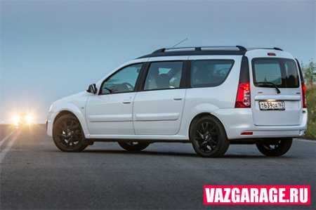 АвтоВАЗ сообщил стоимость Lada Largus Cross