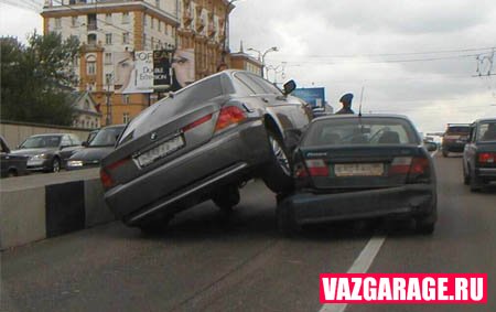 Количество ДТП в России снизилось
